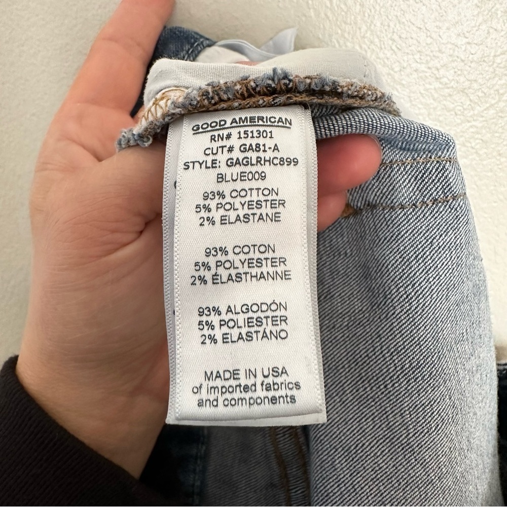 Good American Good Legs Skinny Jeans - Picture 10 of 11